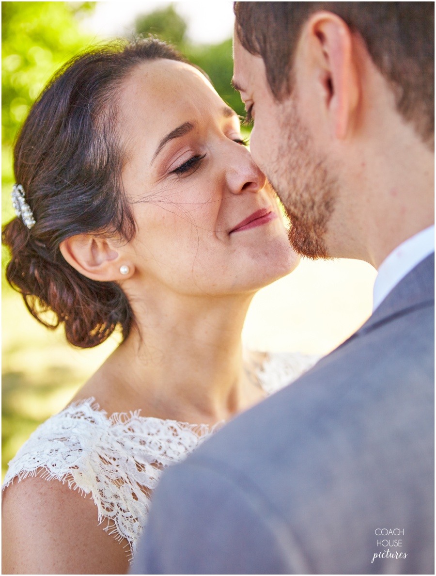 IL natural light wedding photographer